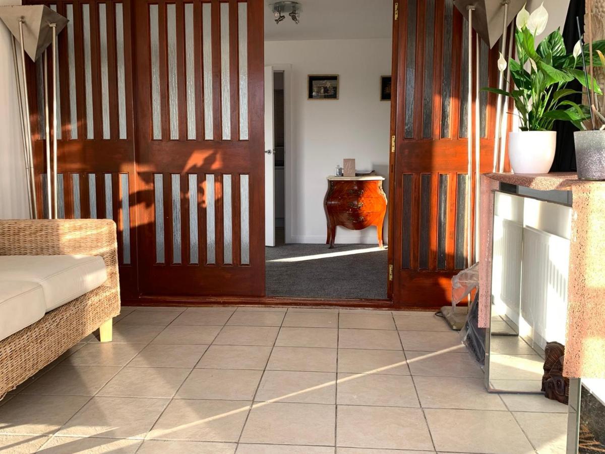 Beach Front Apartment With Free Parking, St Annes Літам-Сент-Еннс Екстер'єр фото